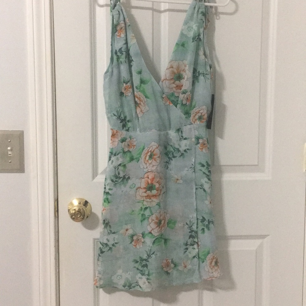 Lulus mini floral print wrap dress! BRAND NEW